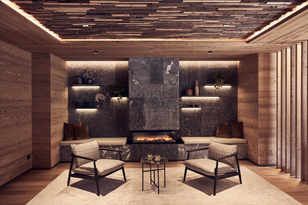ריסקונה Falkensteiner Hotel Kronplatz - The Leading Hotels Of The World (Adults Only) מראה חיצוני תמונה Interior of the hotel