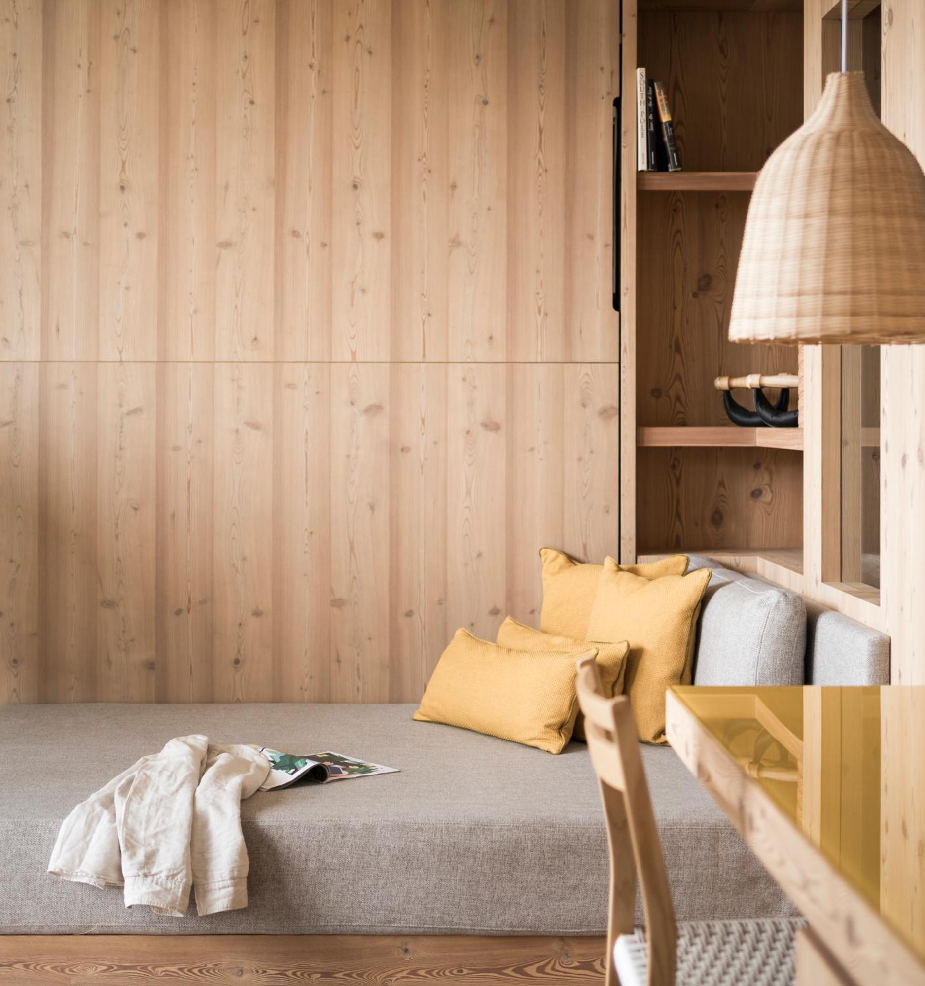 ריסקונה Falkensteiner Hotel Kronplatz - The Leading Hotels Of The World (Adults Only) חדר תמונה A wall panel made of wood