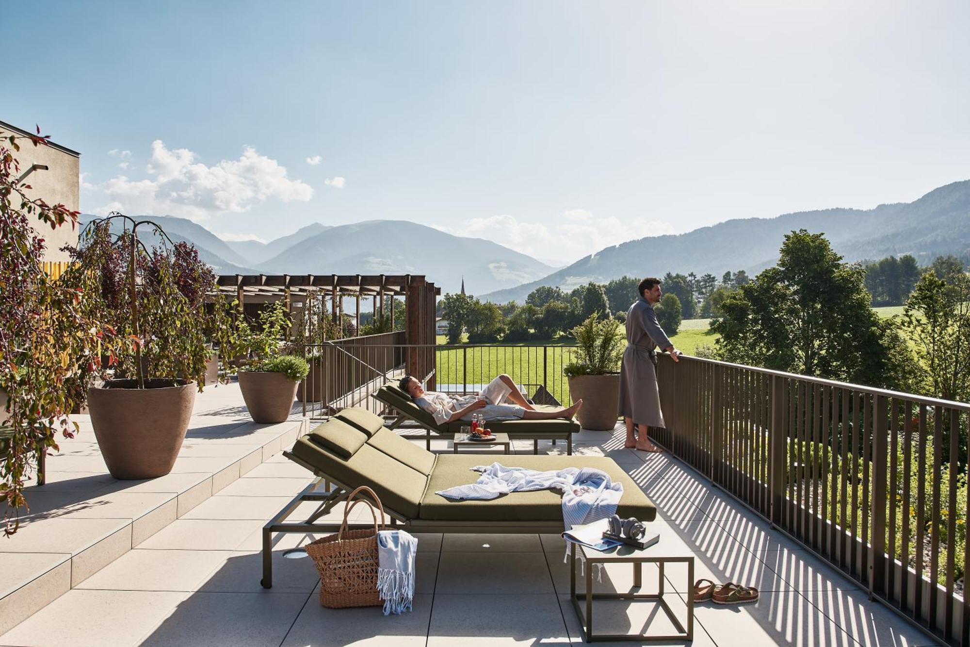ריסקונה Falkensteiner Hotel Kronplatz - The Leading Hotels Of The World (Adults Only) מראה חיצוני תמונה