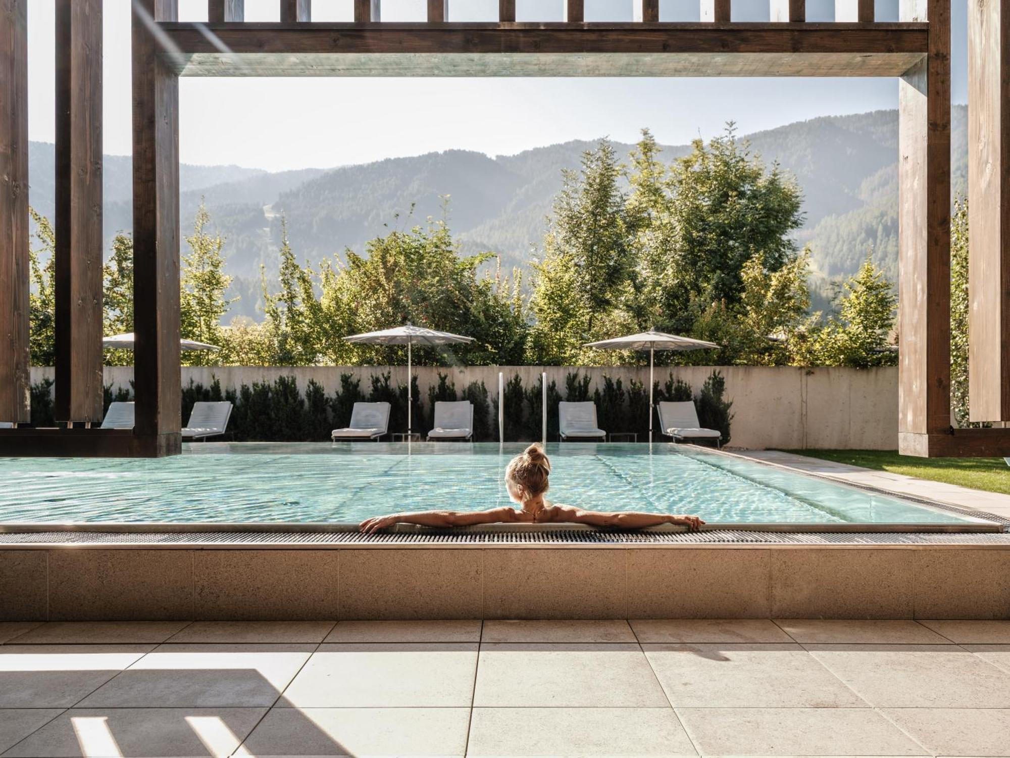 ריסקונה Falkensteiner Hotel Kronplatz - The Leading Hotels Of The World (Adults Only) מראה חיצוני תמונה