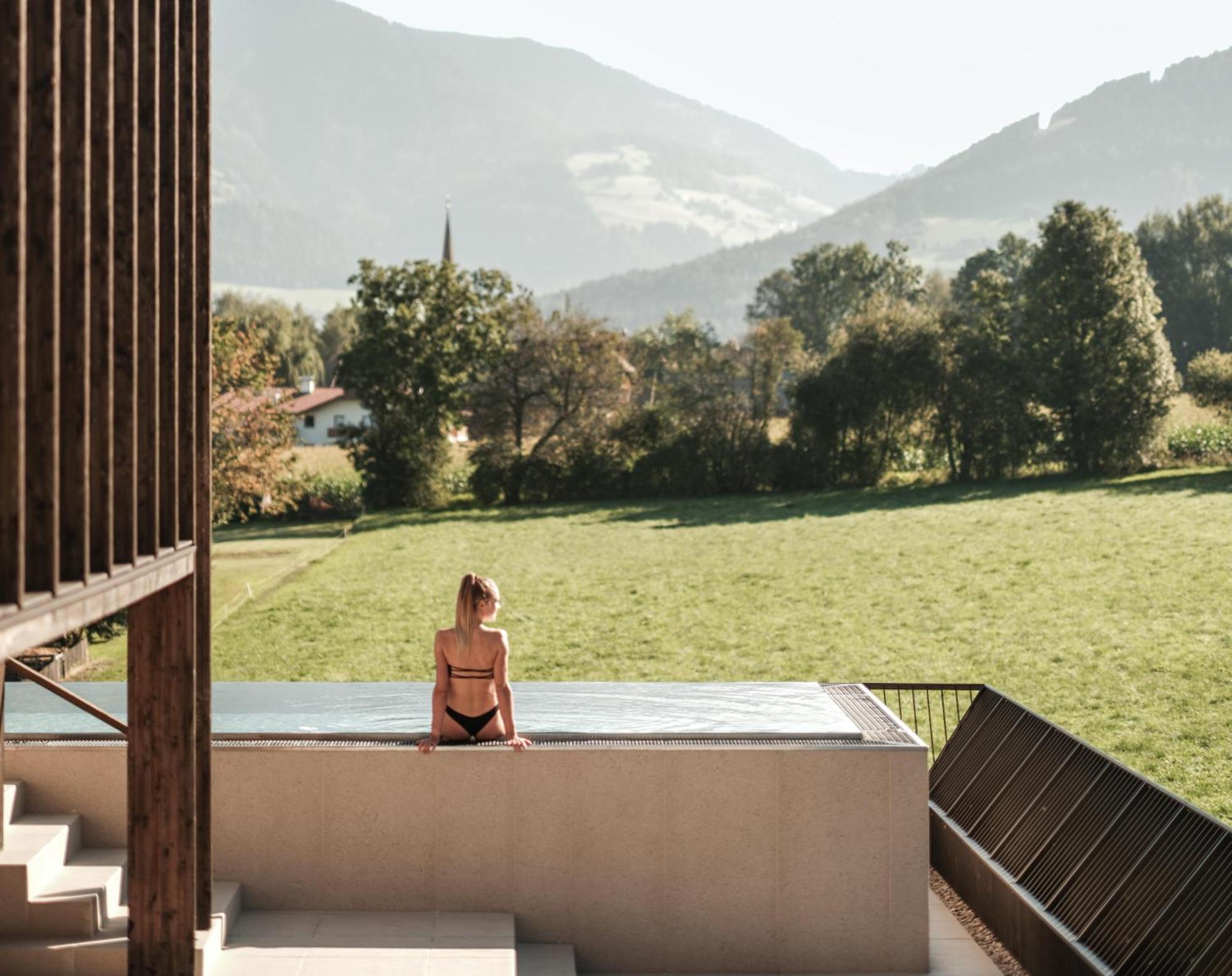 ריסקונה Falkensteiner Hotel Kronplatz - The Leading Hotels Of The World (Adults Only) מראה חיצוני תמונה